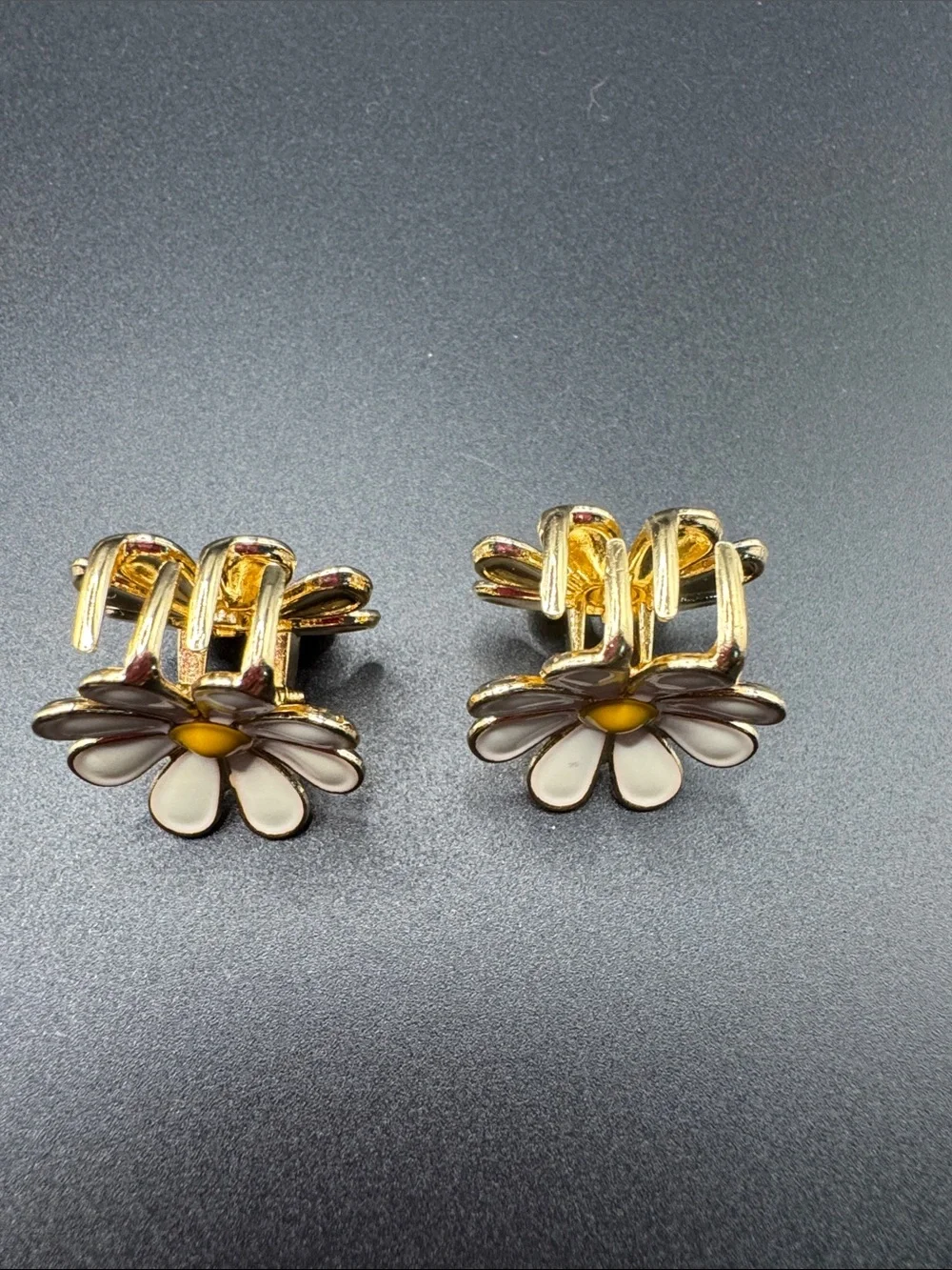Gold-Tone White Daisy Hair Clips with Yellow Center set of 2